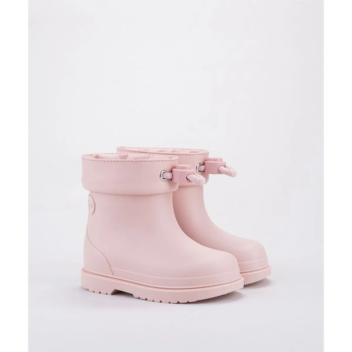 w=1200,h=1200,fit=pad (3)